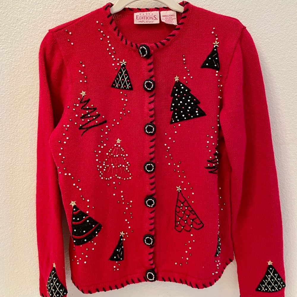 “Ugly” Christmas sweater. Basic editions size S. Button up, Xmas tree design 90s